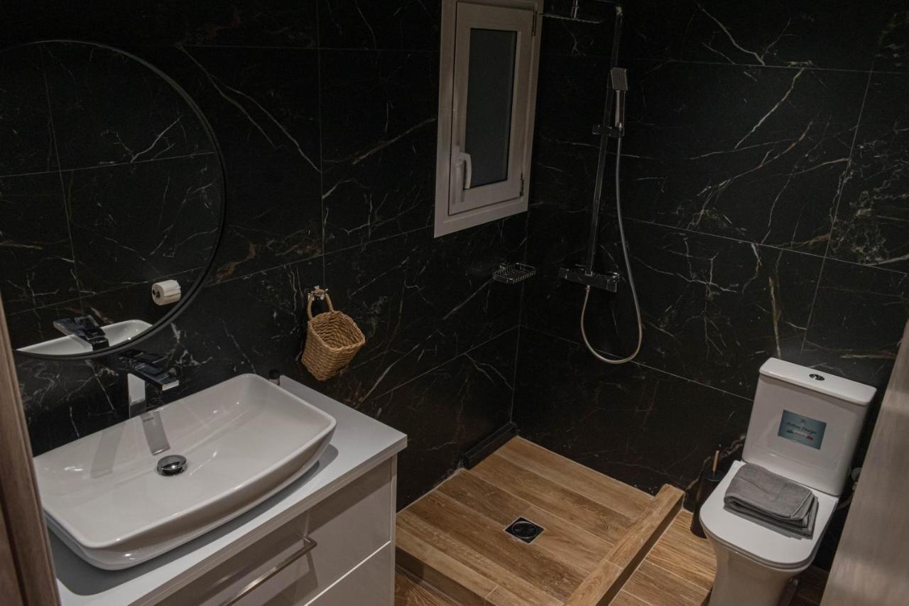 Athens Jacuzzi Apartment Ngoại thất bức ảnh